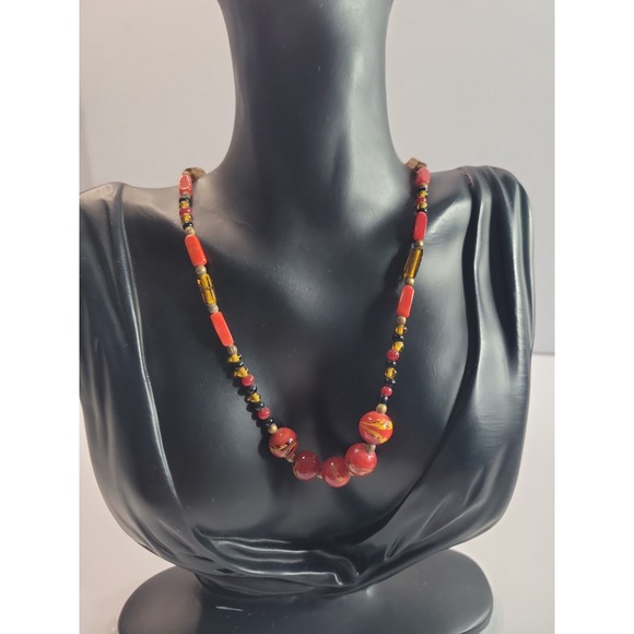 Jewelry - Red Yellow Black Beaded Necklace Floral Round Beads Vintage Style
